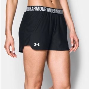 New black under armour athletic shorts
